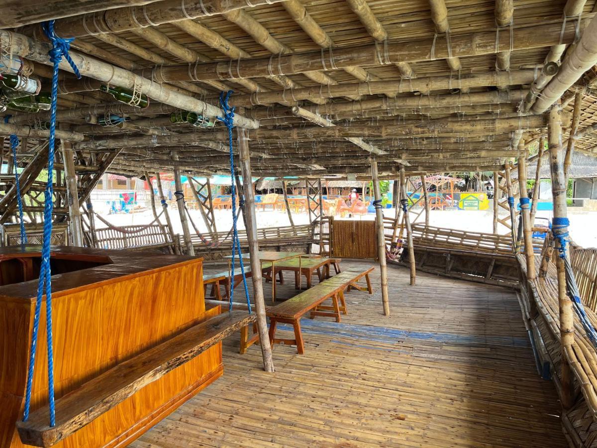 Bamboo Nest Beachfront Puerto Princesa Bagian luar foto