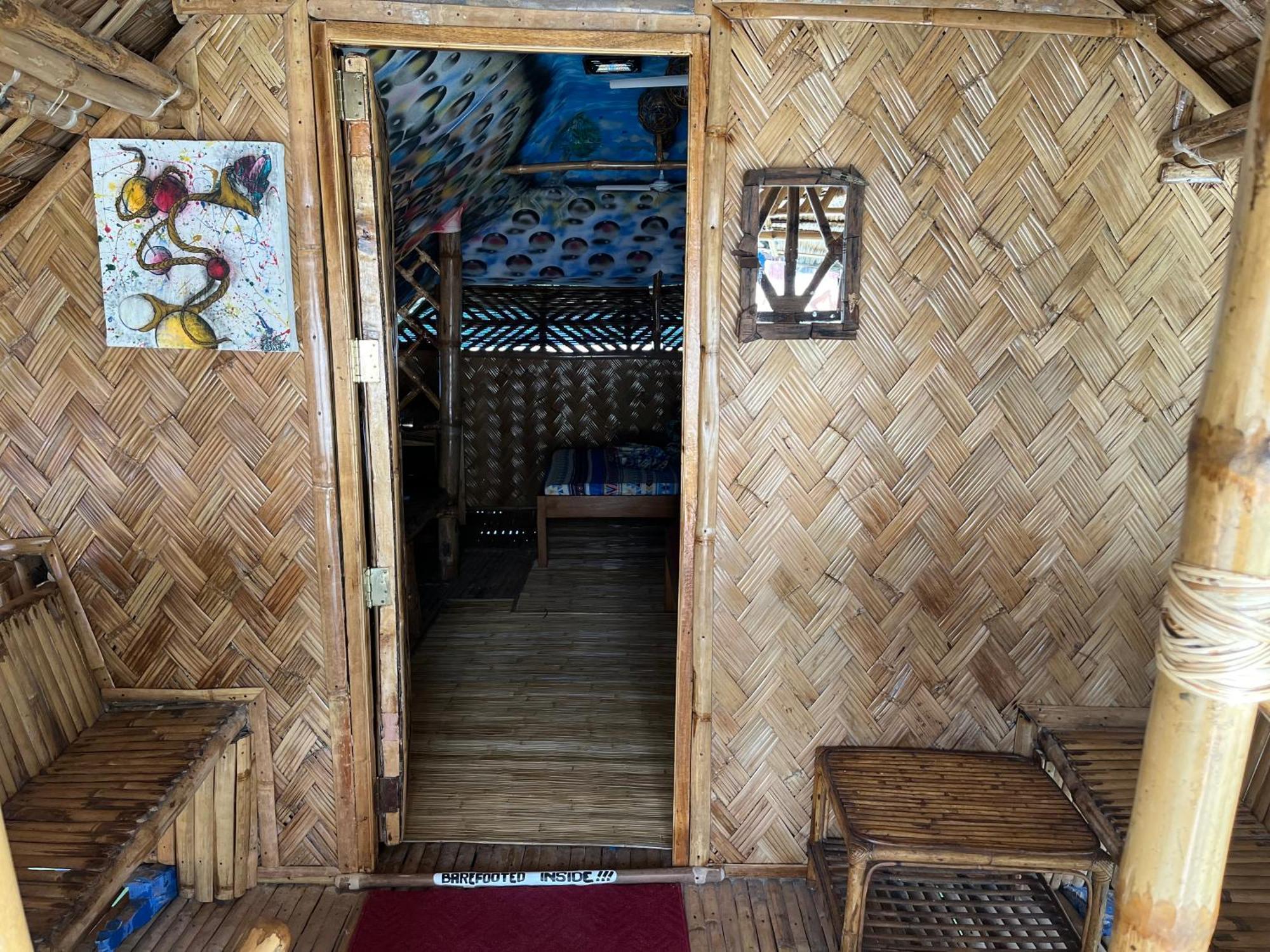 Bamboo Nest Beachfront Puerto Princesa Bagian luar foto
