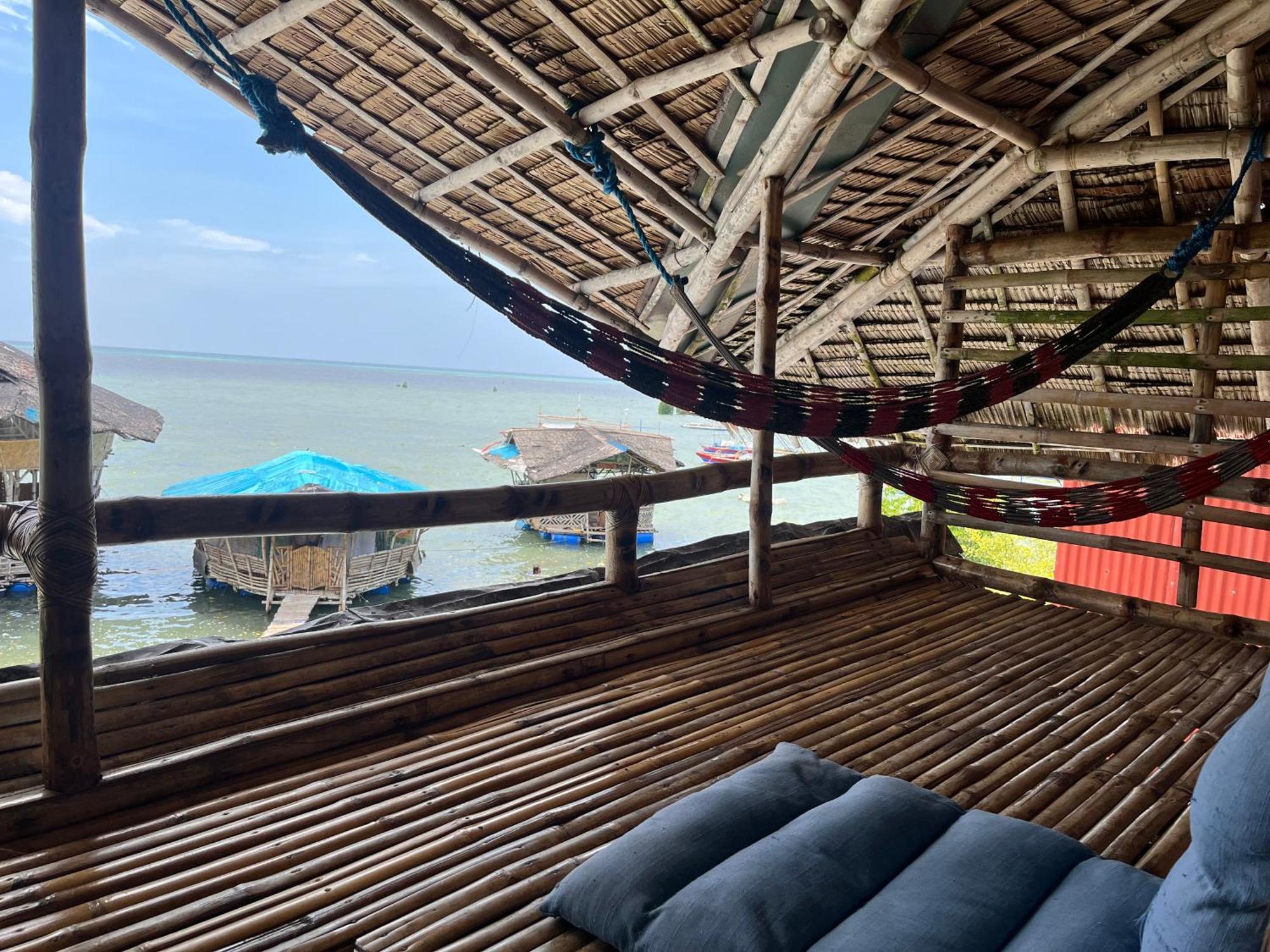 Bamboo Nest Beachfront Puerto Princesa Bagian luar foto