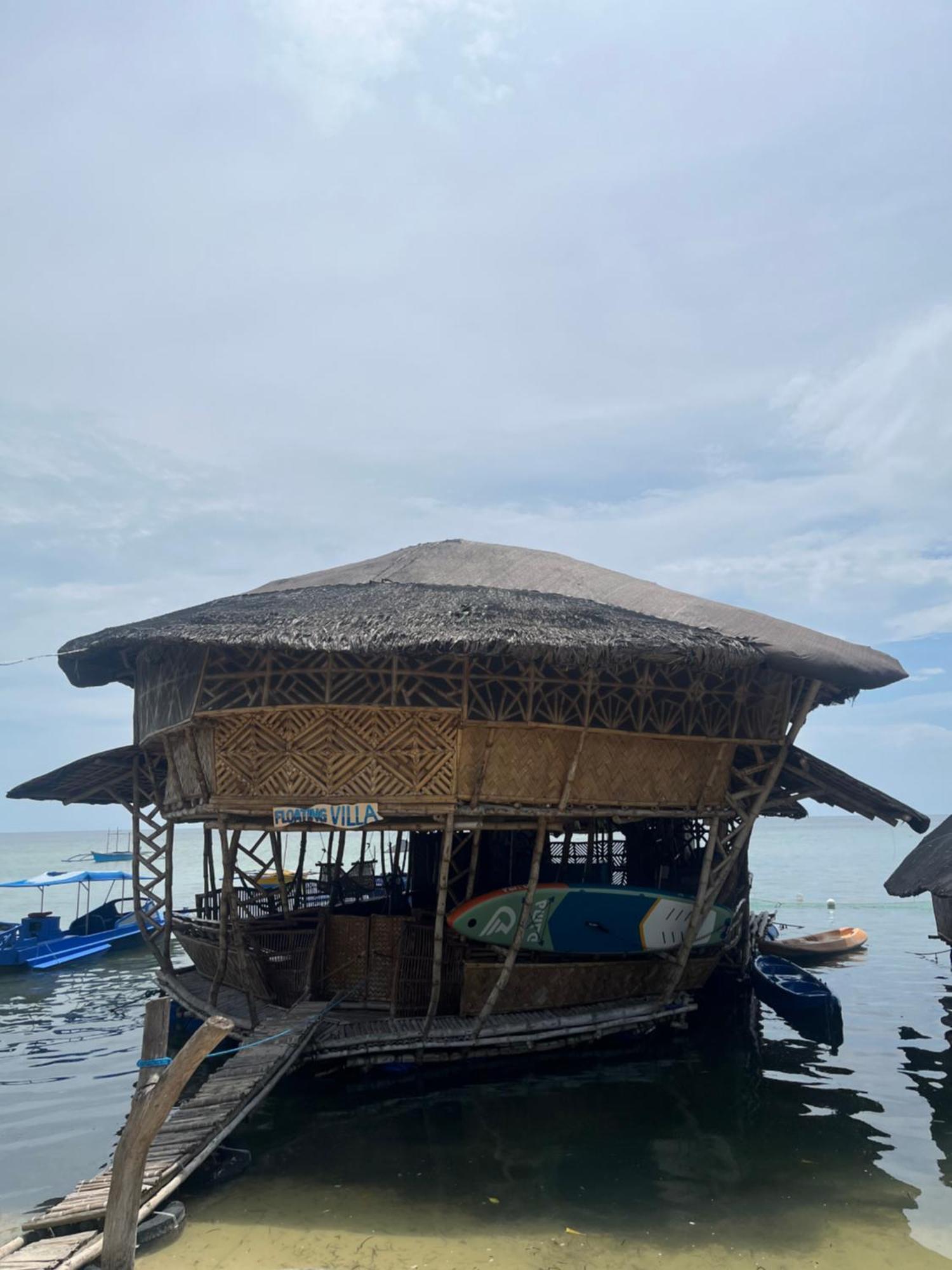 Bamboo Nest Beachfront Puerto Princesa Bagian luar foto
