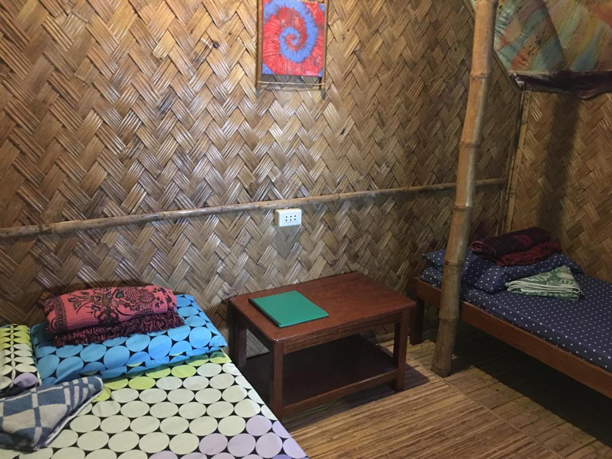 Bamboo Nest Beachfront Puerto Princesa Bagian luar foto